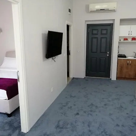 Panda Deluxe Taksim 2*